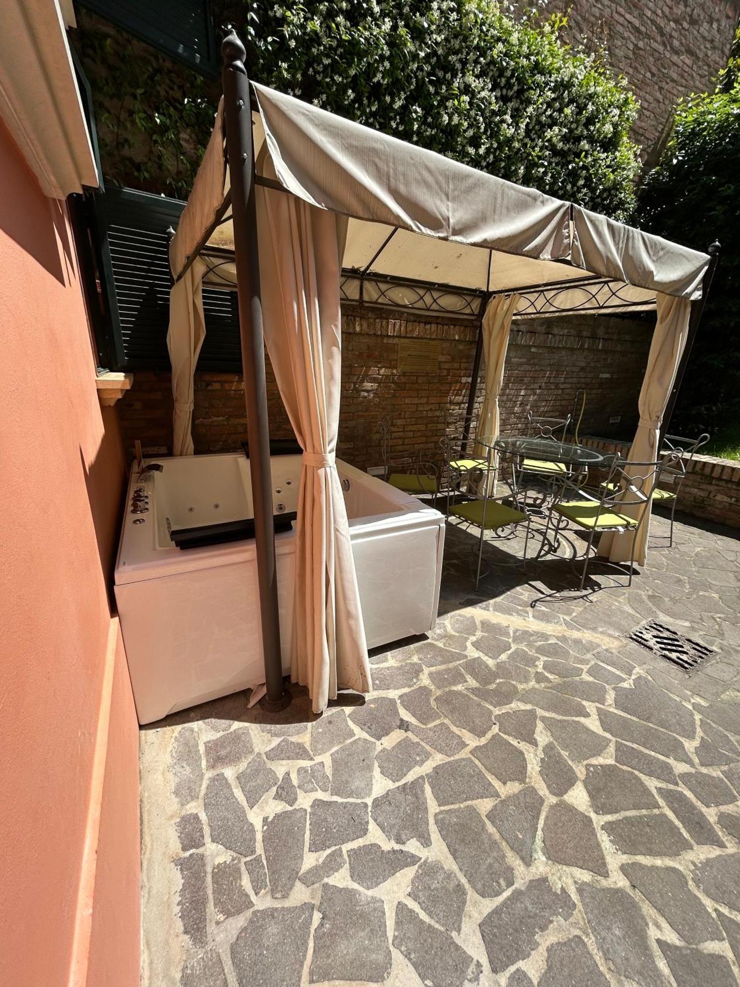 Isaia Garden -Private Garden Spa Bath Bolognarooms Eksteriør bilde